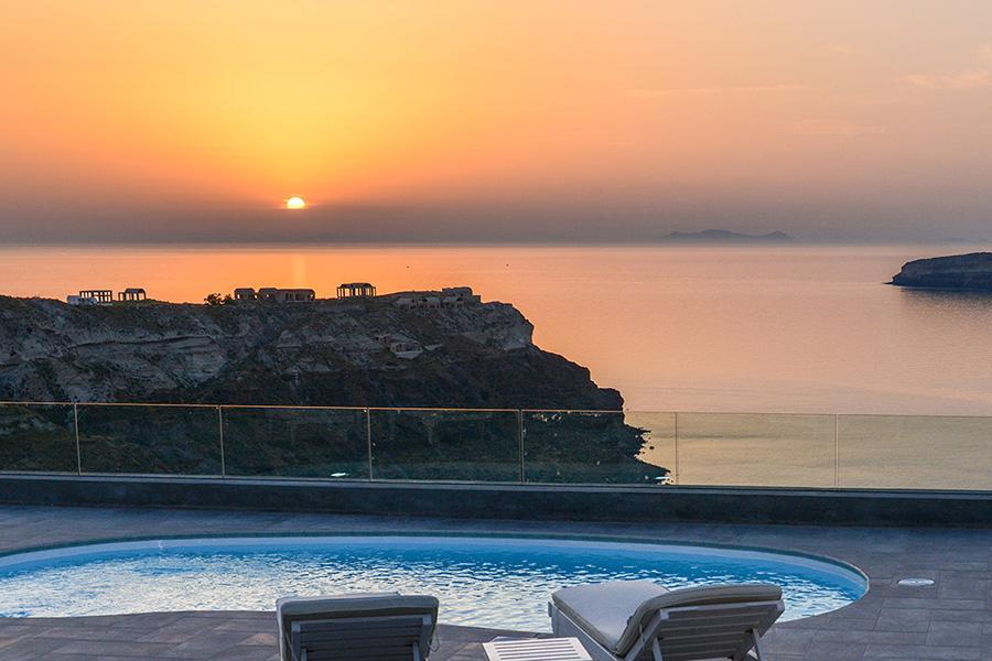 Our Santorini Akrotírion